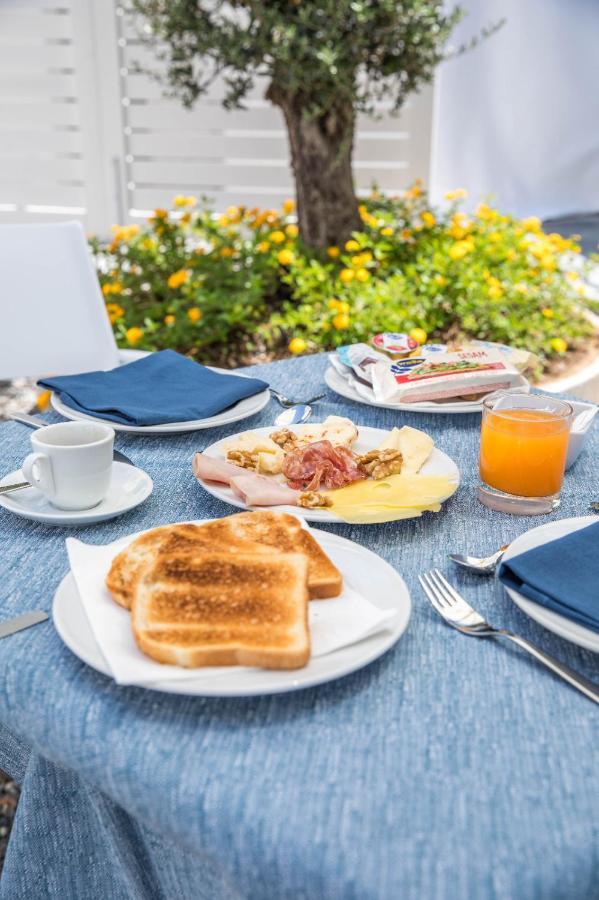 ماراتييا 4Essences Boutique Rooms المظهر الخارجي الصورة
