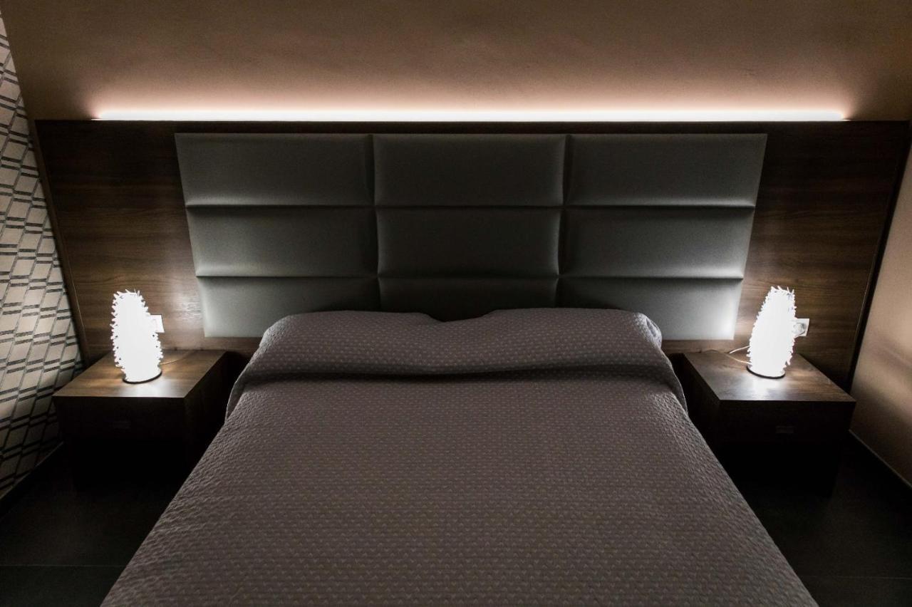 ماراتييا 4Essences Boutique Rooms المظهر الخارجي الصورة